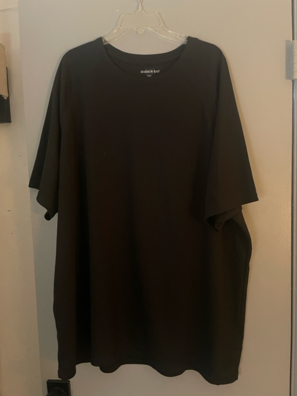 Harbor Bay Black Short-Sleeve Crewneck Tee